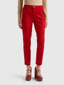 Slim-Fit-Chinos in Rot