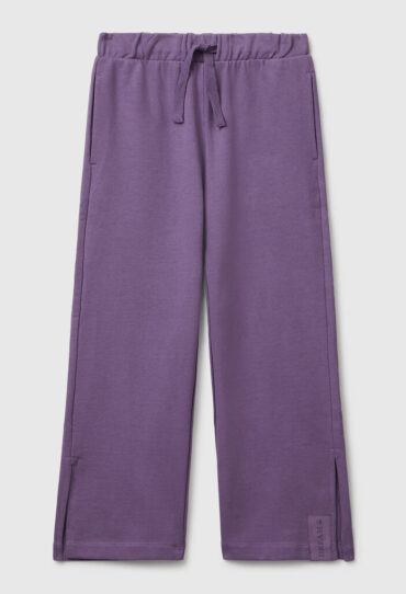 Jogginghose mit weitem Bein