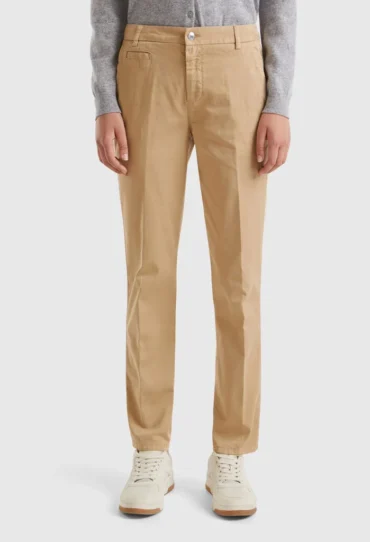 Slim Fit Chinohose aus beigefarbener Baumwolle