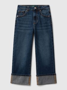 Gerade Jeans mit Umschlag