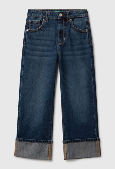 Gerade Jeans mit Umschlag