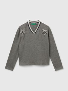 T-Shirt mit Paillettenstickerei