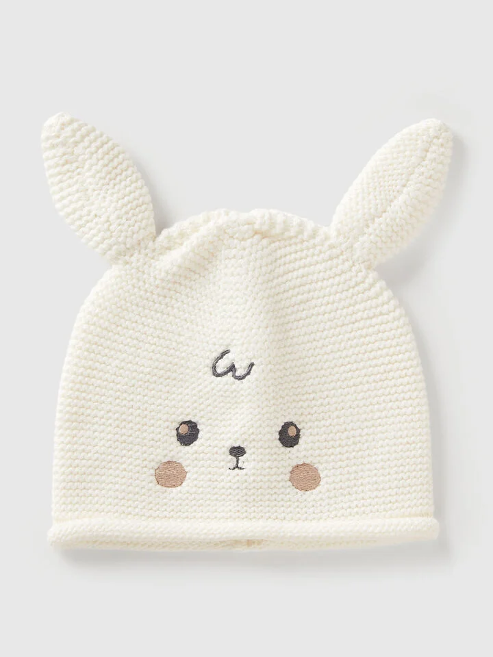 Häkelmütze mit Applikationen