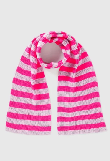 Gestreifter Strickschal