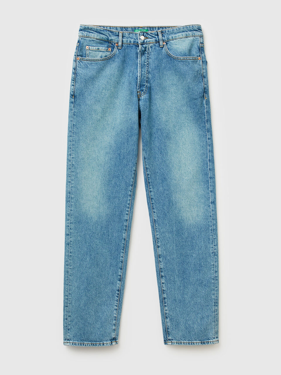 Stretch-Baumwollgabardine; Reißverschluss und Knopföffnung; Leistentasche vorne