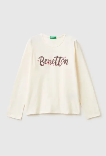 Warmes Baumwoll-T-Shirt mit Pailletten