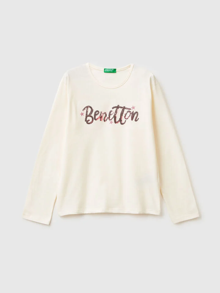 Warmes Baumwoll-T-Shirt mit Pailletten