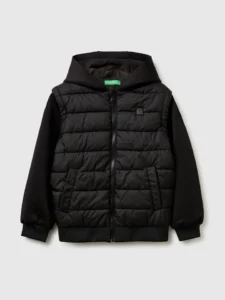 Jacke mit abnehmbaren Ärmeln