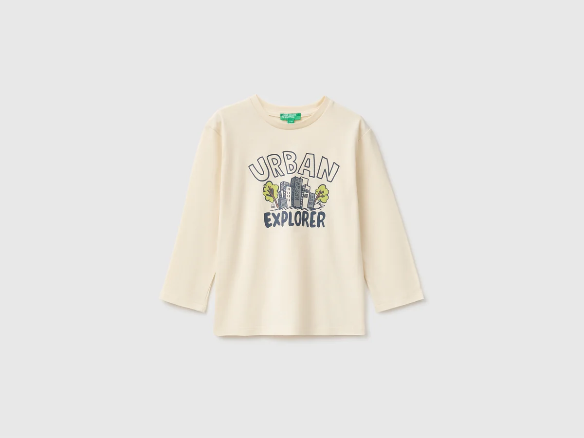 T-Shirt aus 100_ Bio-Baumwolle mit Aufdruck