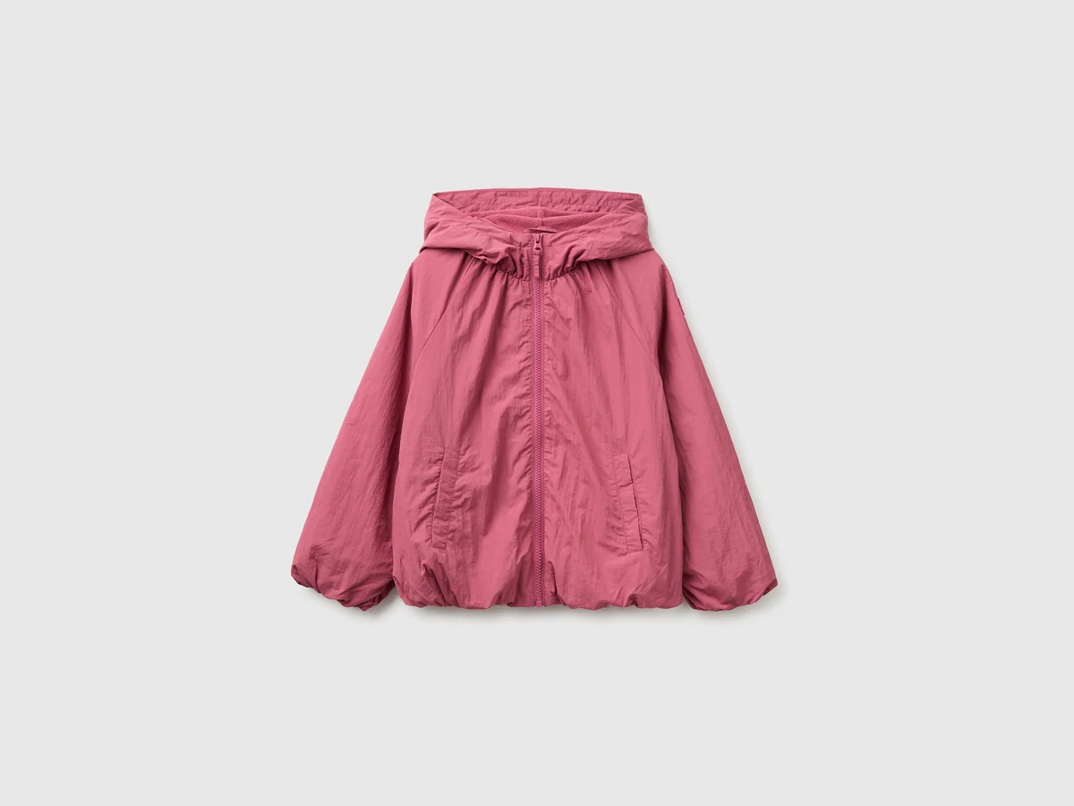 Übergroße Nylonjacke